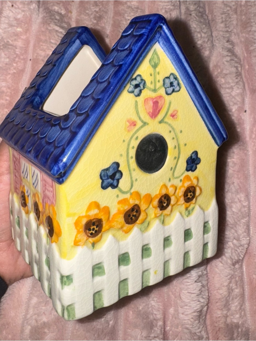 Cottage core Hand-Painted Ceramic vintage planter 🪴💛